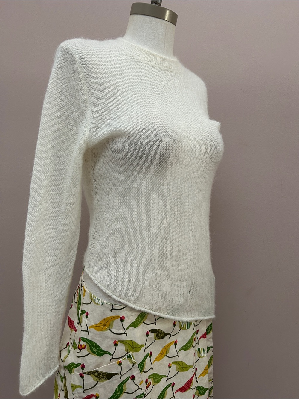 Massimo Dutti Classic Crewneck Women's Sweater in Cream asymmetrical S - Picture 3 of 14